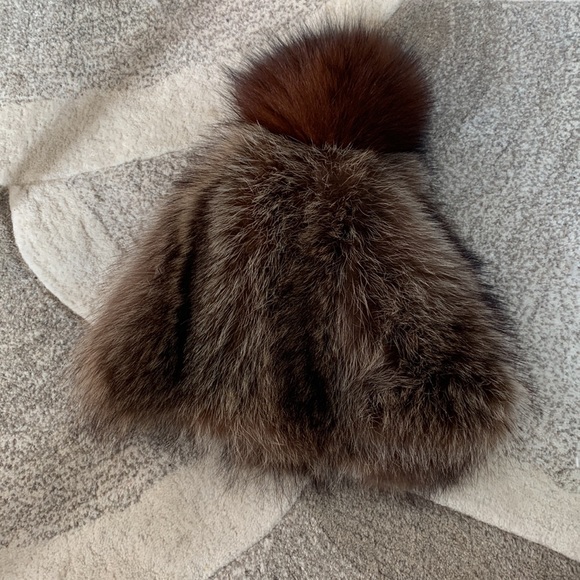 RF Rachel F. Recycled Fur hat Size M - Picture 2 of 4